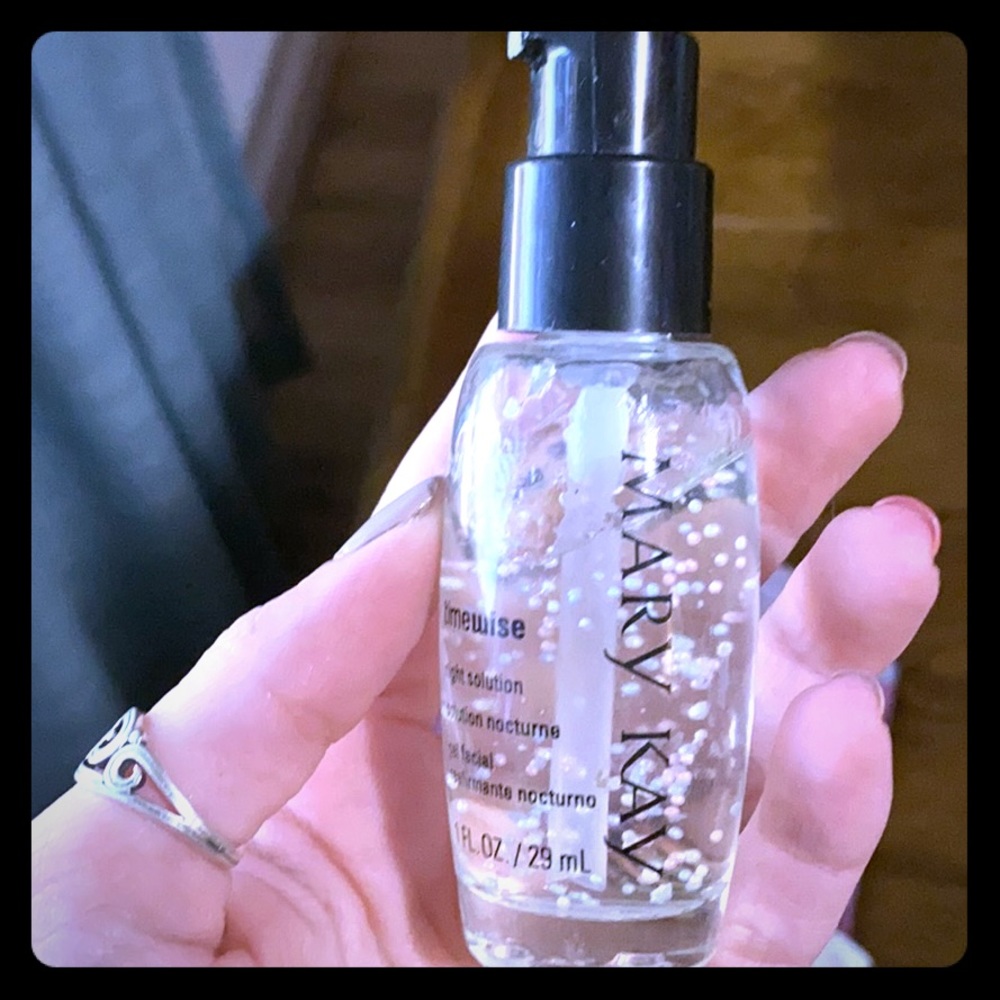 Mary Kay Time Wise Night Solution